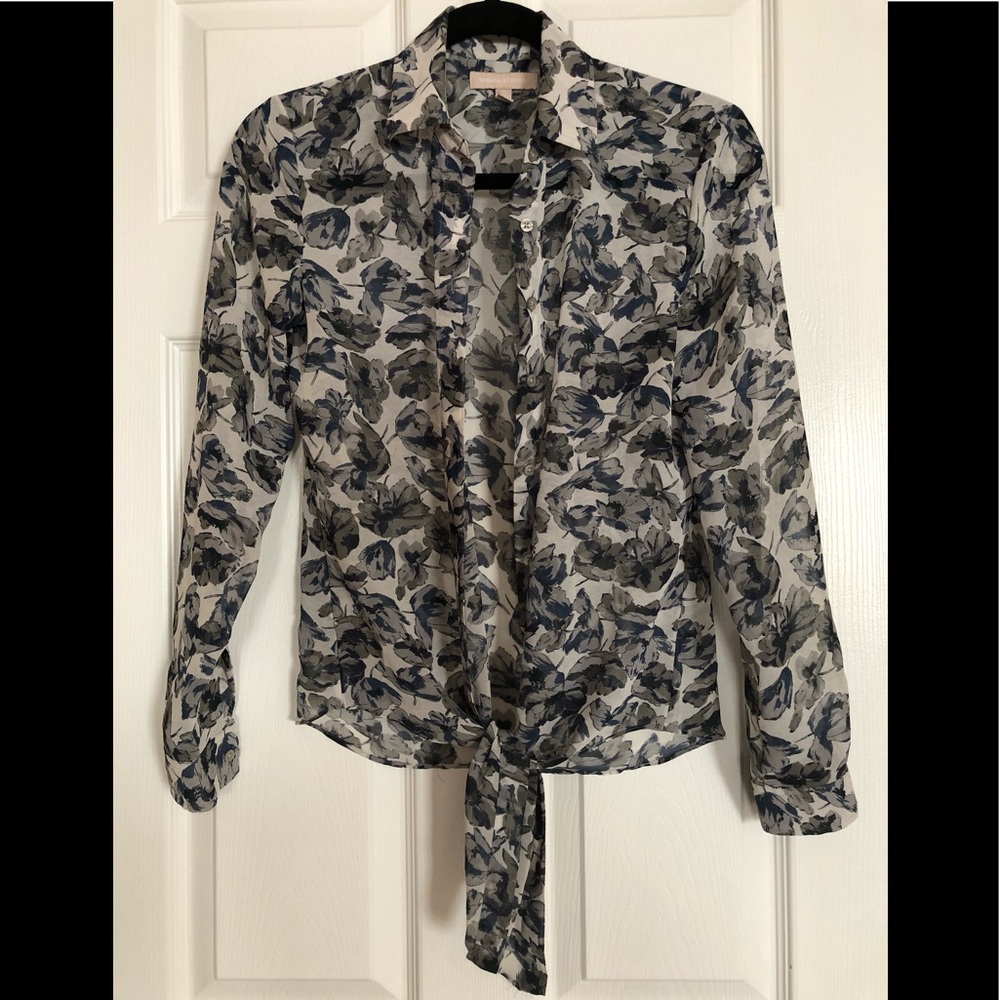 Banana Republic floral blouse w/ tie detail size 0
